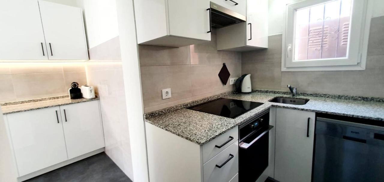 Cheerful 2-Bedroom Villa With Private Pool 칼페 외부 사진