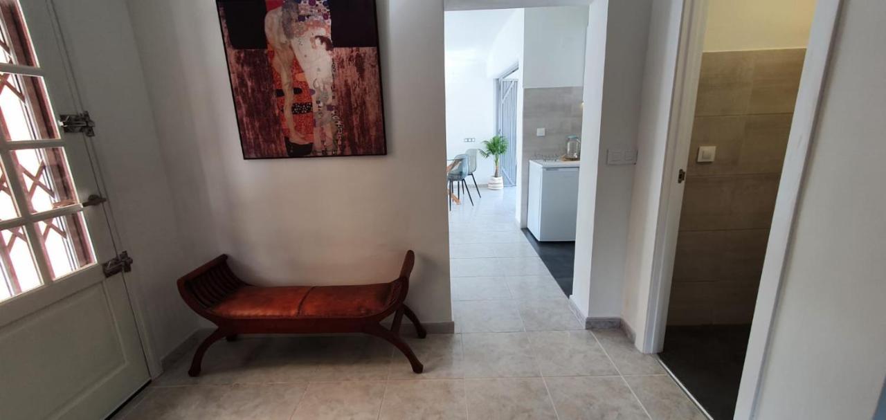 Cheerful 2-Bedroom Villa With Private Pool 칼페 외부 사진
