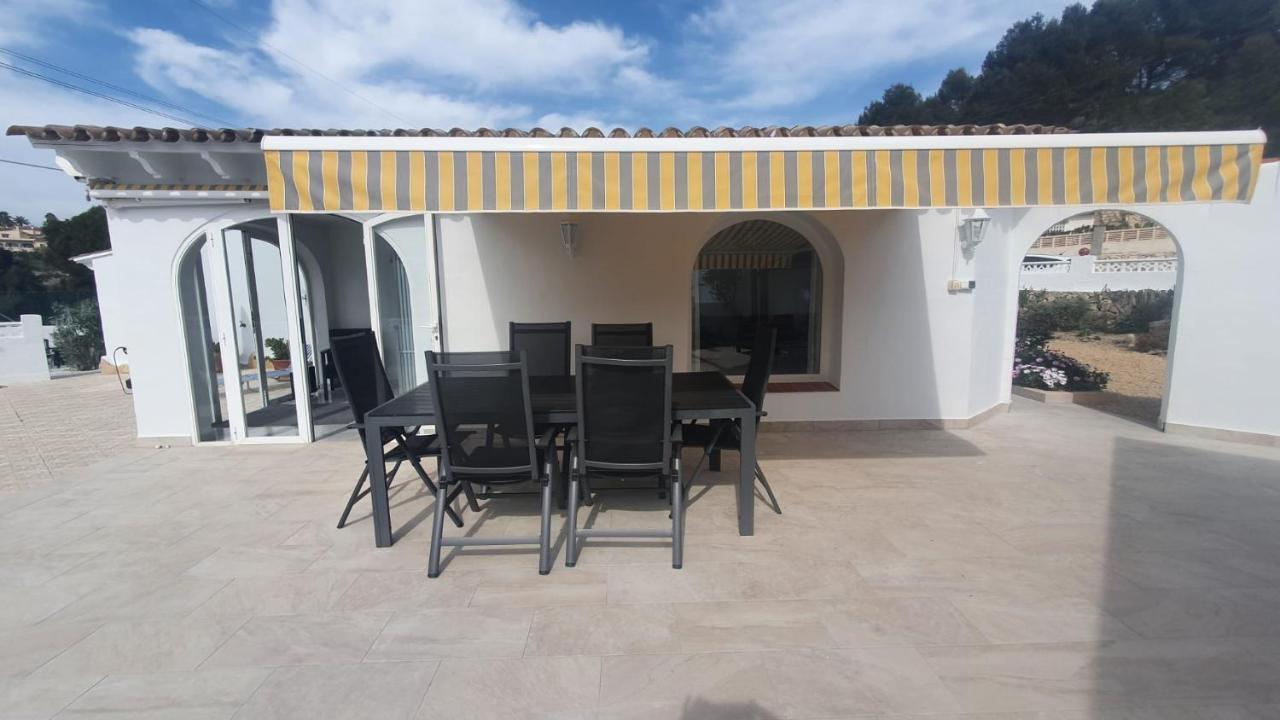Cheerful 2-Bedroom Villa With Private Pool 칼페 외부 사진