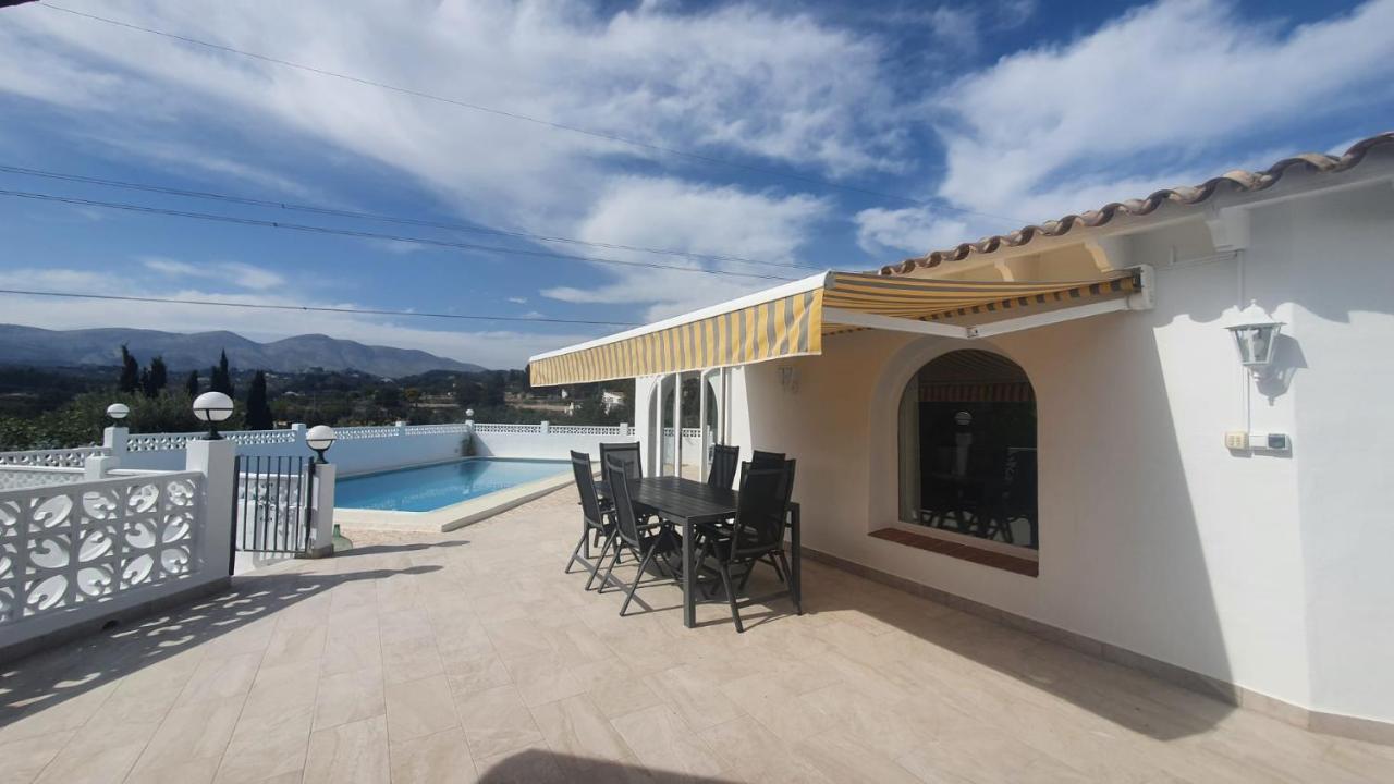 Cheerful 2-Bedroom Villa With Private Pool 칼페 외부 사진